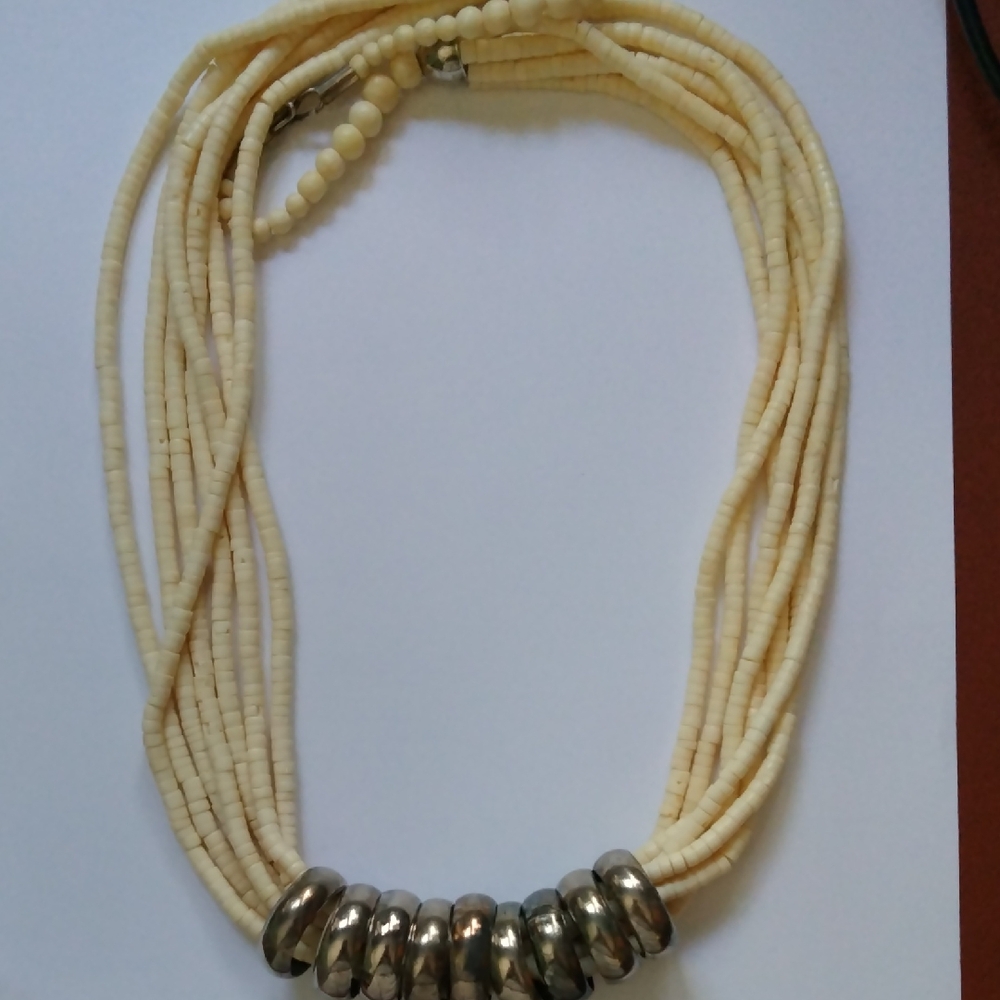 Cream and Silvertone Beaded Necklace